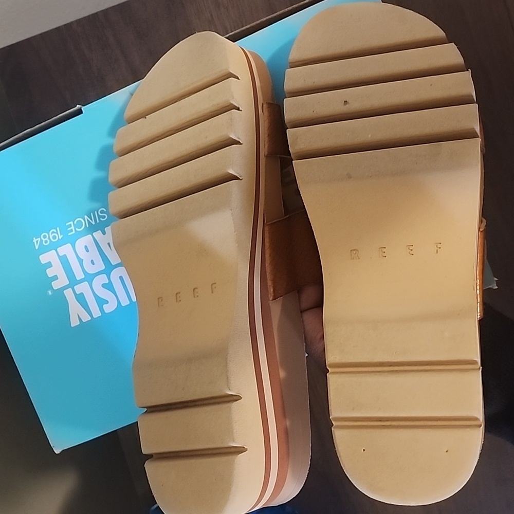 Reef Tan Cork Platform Sandals - Picture 5 of 8
